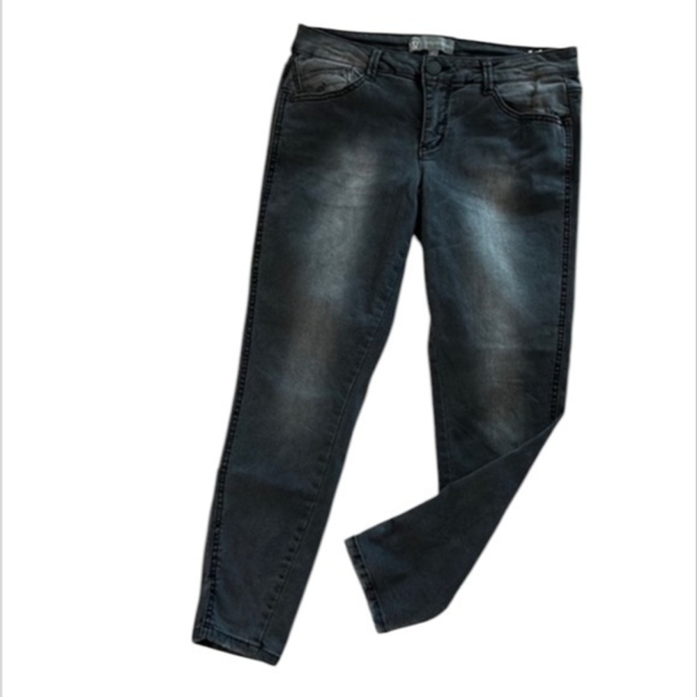 Wit & Wisdom size 4 petite black skinny ankle jeans